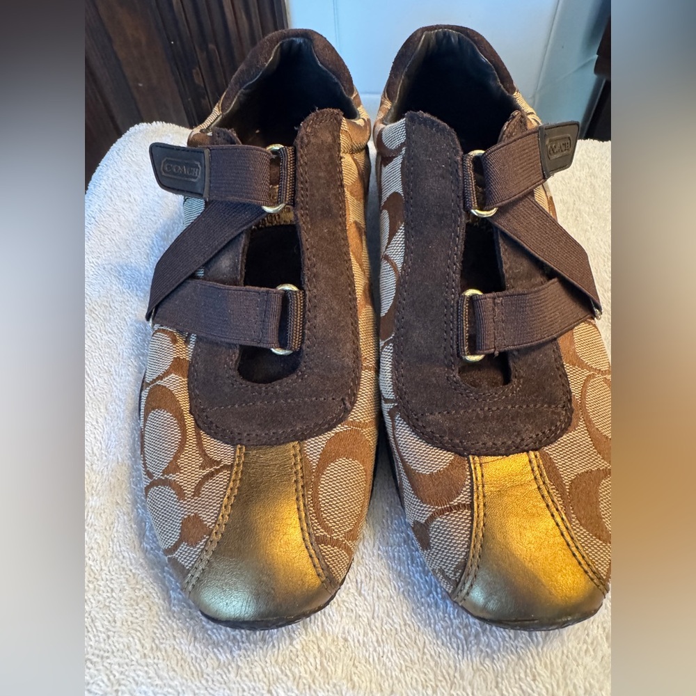 Coach Monongram Kyrie (A1197) Brown/Gold Shoes 7.5